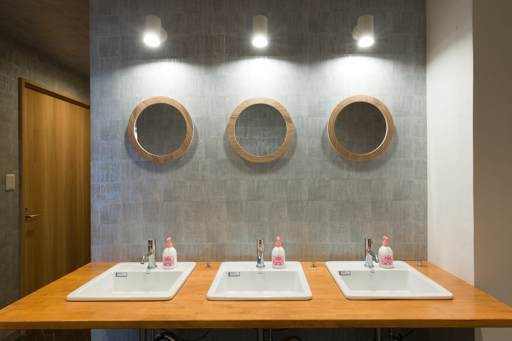 The Pisces Inn Fukuoka  Zewnętrze zdjęcie